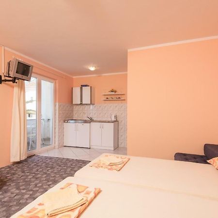 Apartmani Villa Lidija オレビック エクステリア 写真