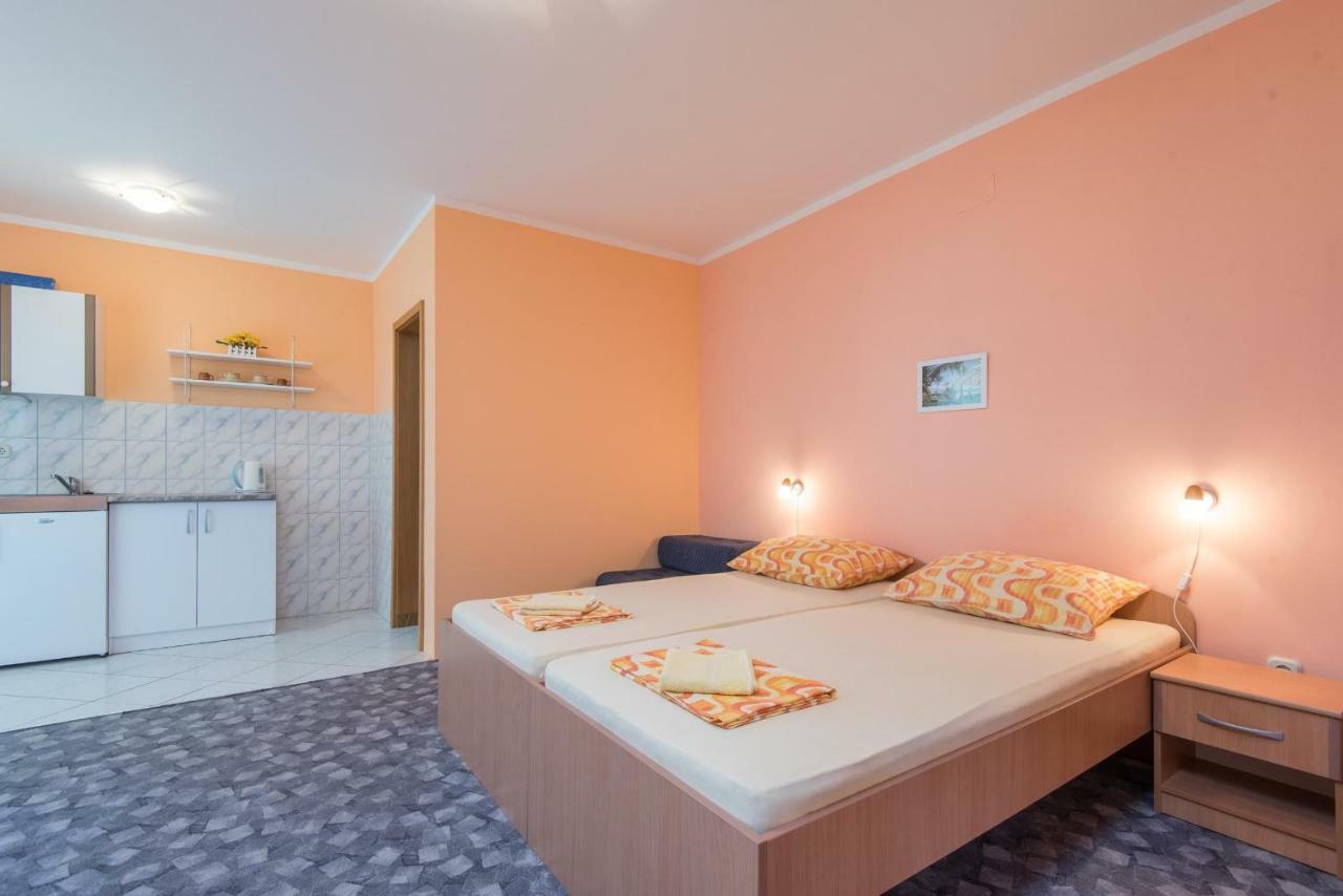 Apartmani Villa Lidija オレビック エクステリア 写真