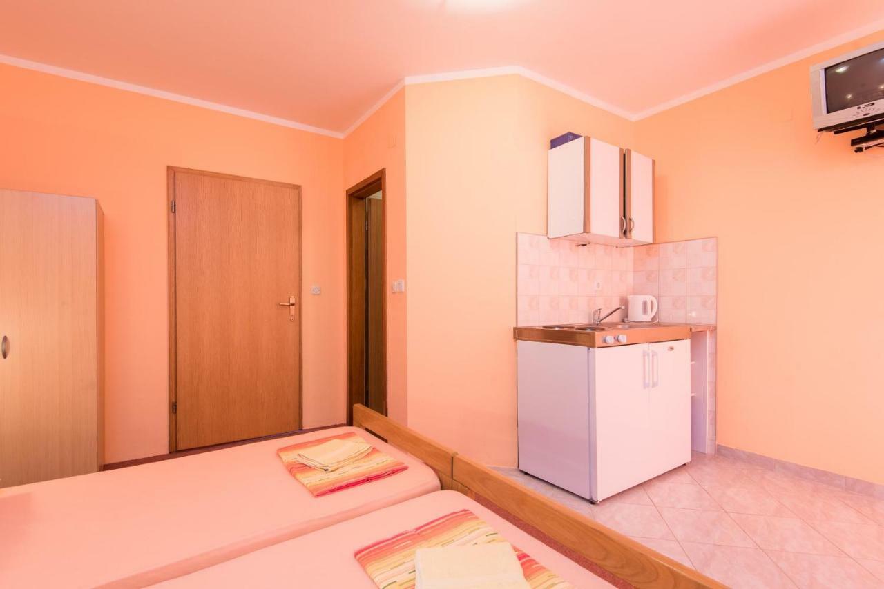 Apartmani Villa Lidija オレビック エクステリア 写真