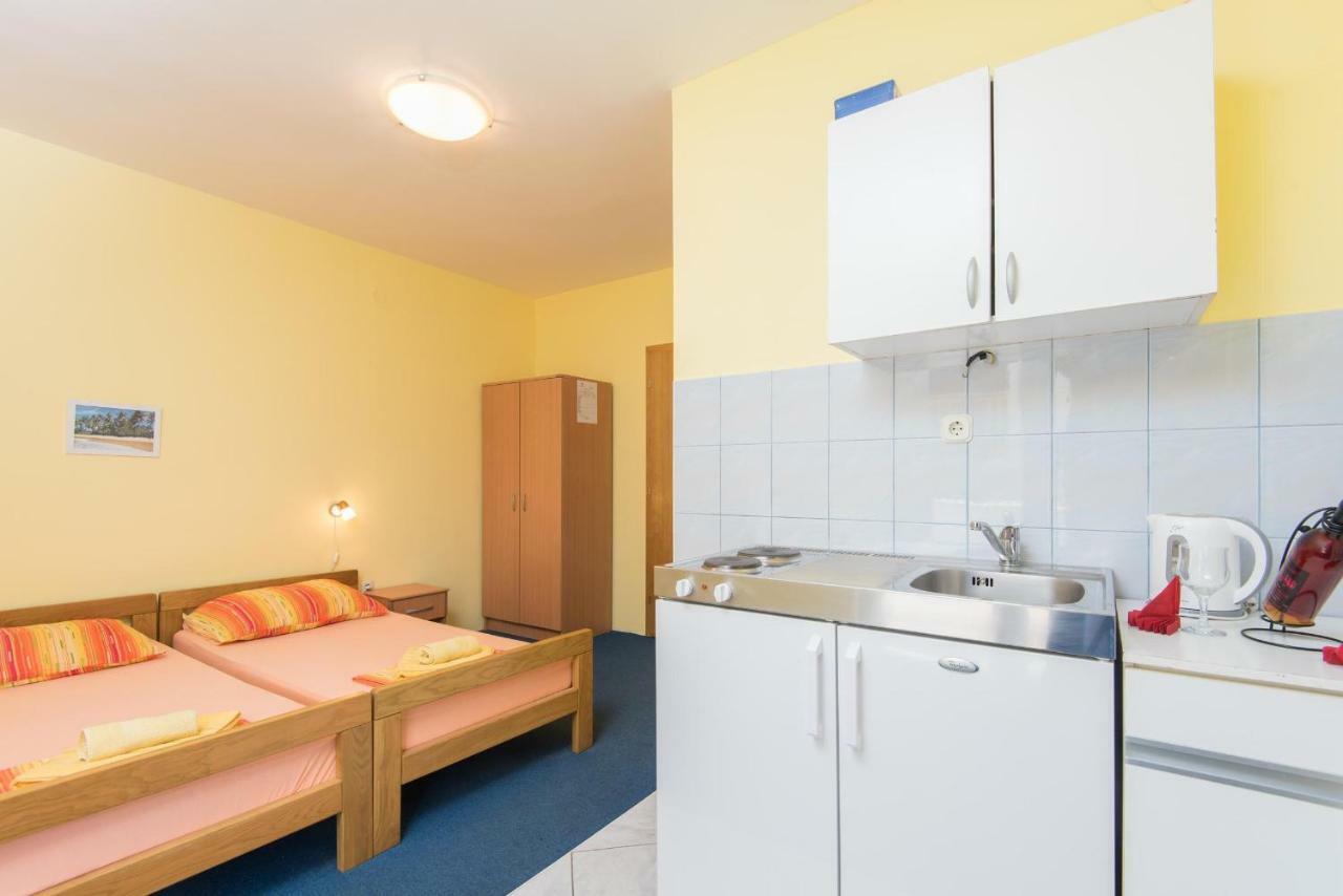 Apartmani Villa Lidija オレビック エクステリア 写真